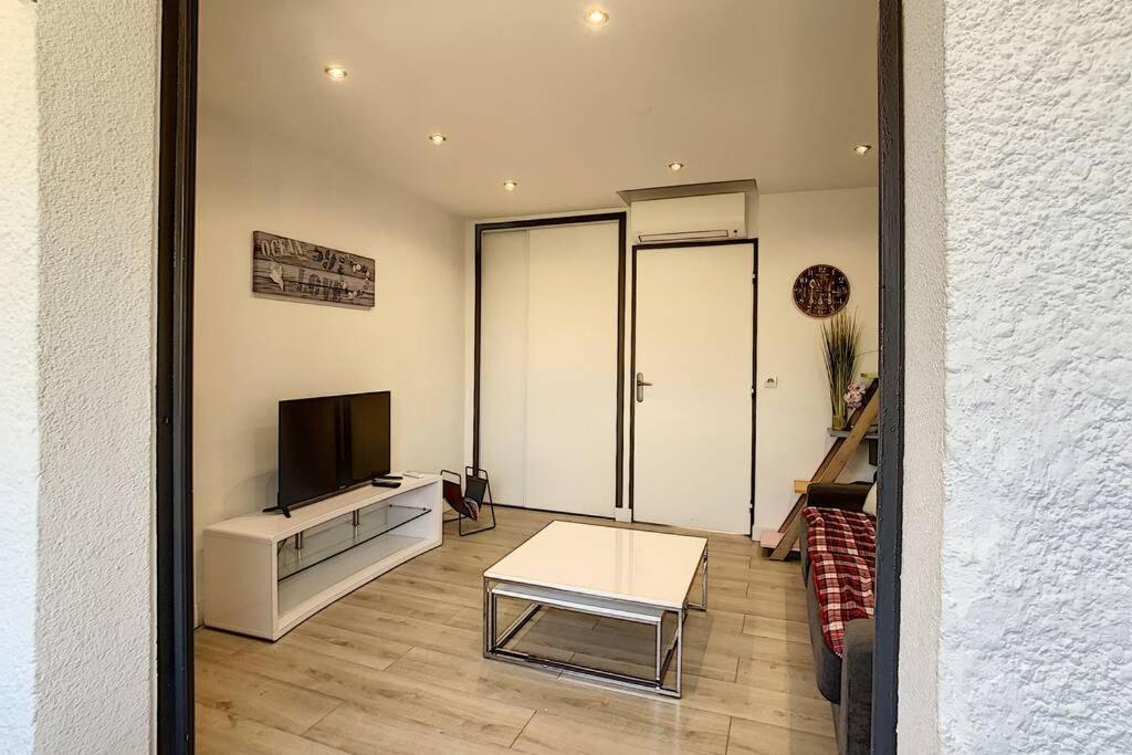 Appartement Renove 4 Personnes Saint Cyprien Port المظهر الخارجي الصورة